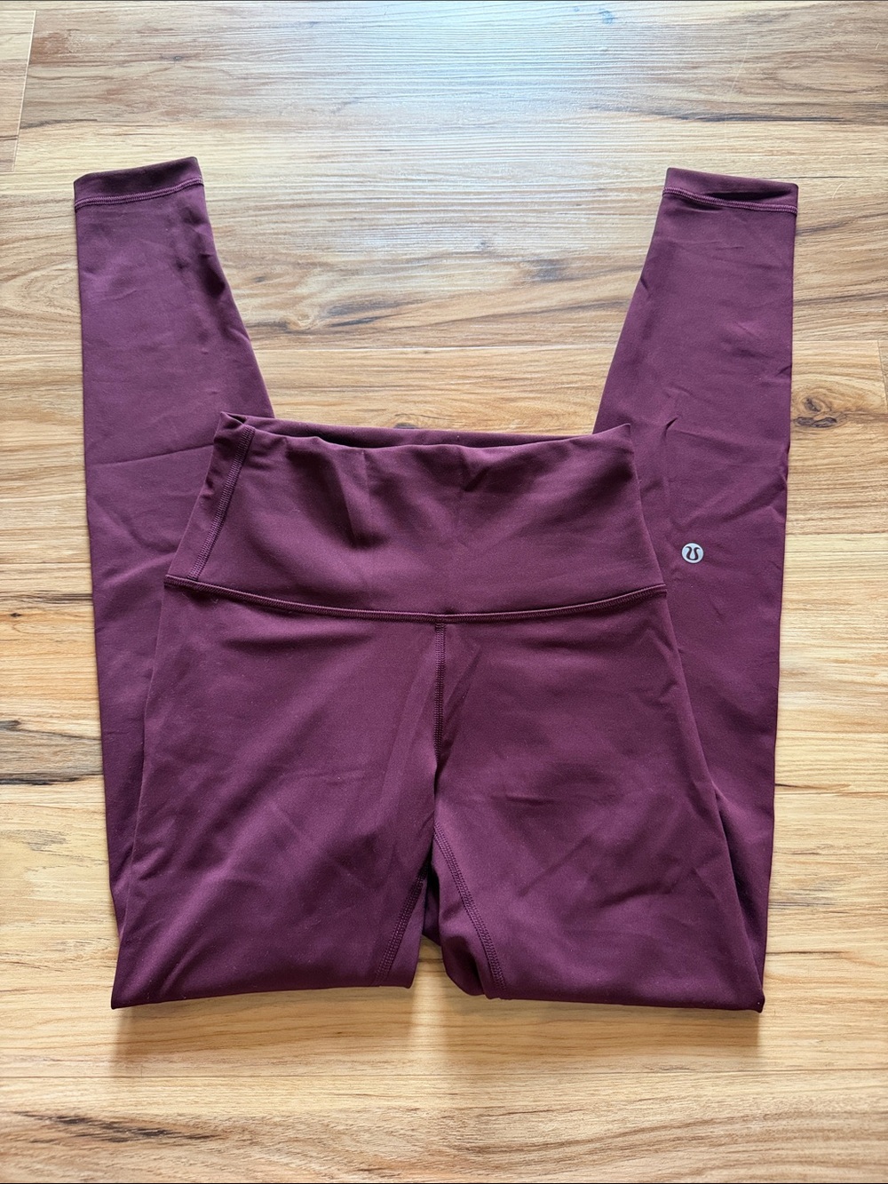 lululemon athletica women’s maroon wunder train Leggings